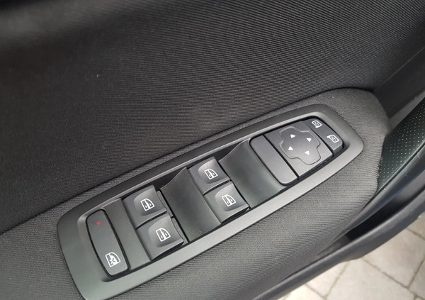 Renault Megane cena 33500 przebieg: 191000, rok produkcji 2019 z Leśnica małe 211